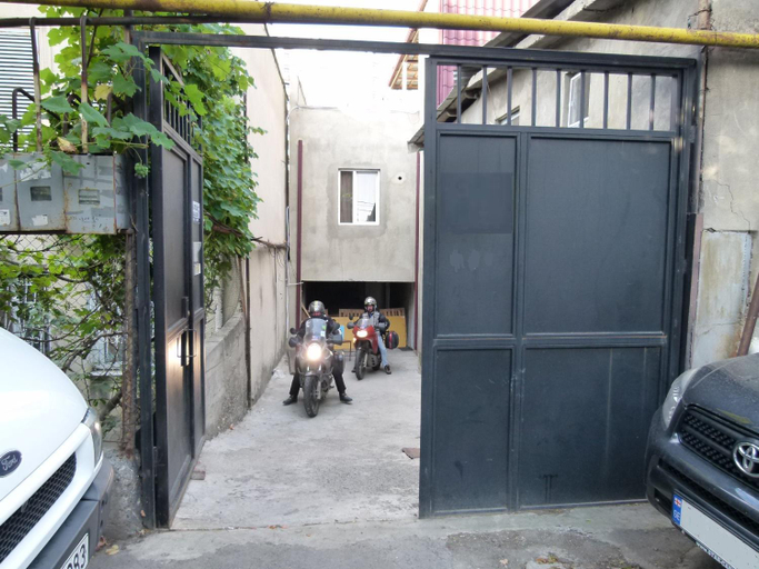Others 4, Why Me Eco-friendly Hostel - metro access, Tbilisi