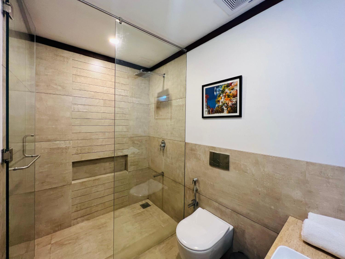 Bathroom 3, Tranquil resort and spa, Satara