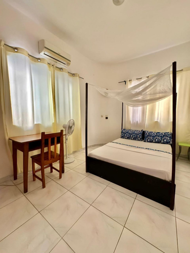Bedroom 2, Guesthouse cocotiers, Cotonou