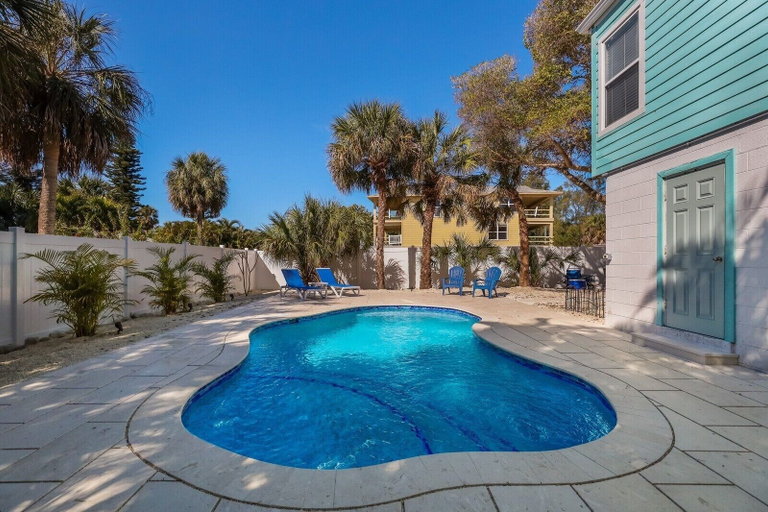 Sport & Beauty 5, Coquina Cottage B 2 Bedroom Home by RedAwning, Manatee