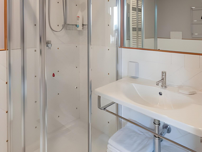 Bathroom 4, B&B a Ca' Minore Franciacorta, Brescia