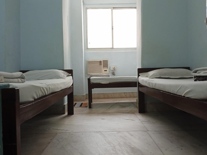 Others 5, Centerpoint Guest House, Kolkata