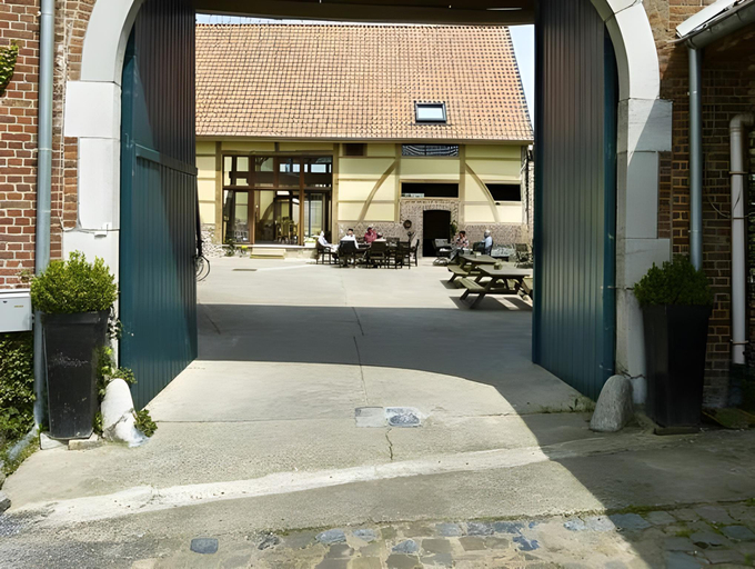 Others 2, B&B 't Maanhof, Limburg