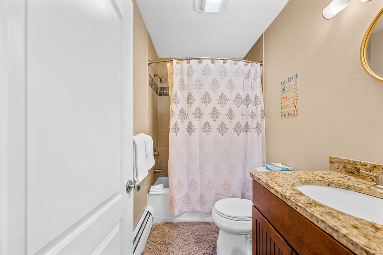 Bathroom 4, Alpine Court Chalet 4 Bedroom Home, Rutland