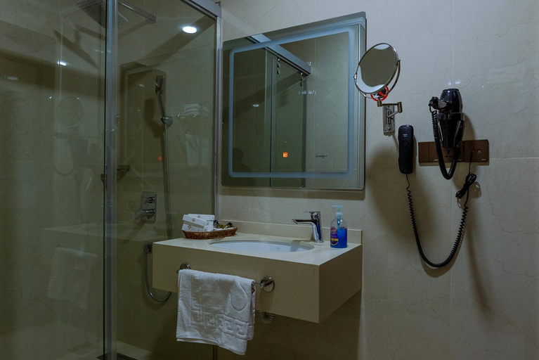 Bathroom 3, Sofia Hotel, Dahuk