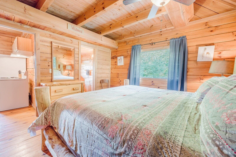 Bedroom 3, J Willy's Refuge 2 Bedroom Cabin by RedAwning, Blount