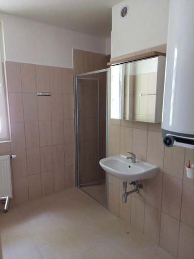 Others 2, Penzion CESKA FARMA, Ústí nad Orlicí
