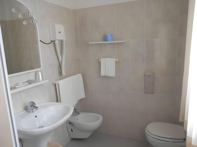 Bathroom, Hotel Pellegrino E Pace, Ancona