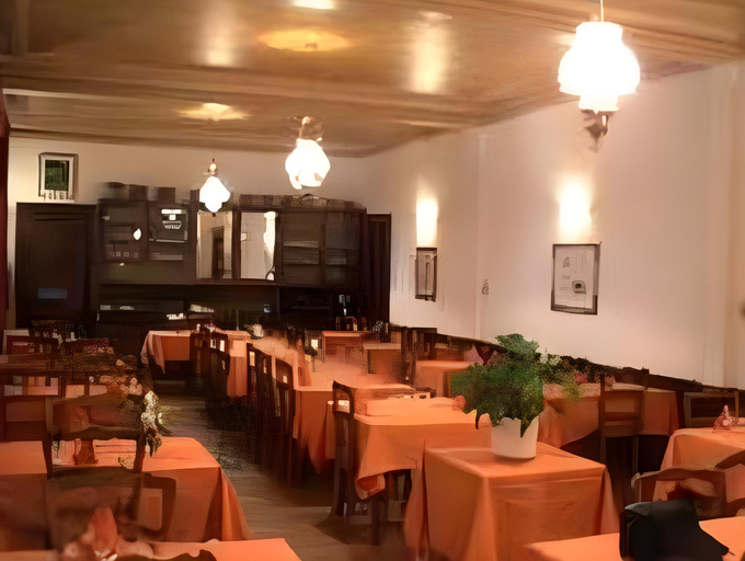 Food & Drinks 4, Hotel Restaurant La Sirv Ne, Meuse