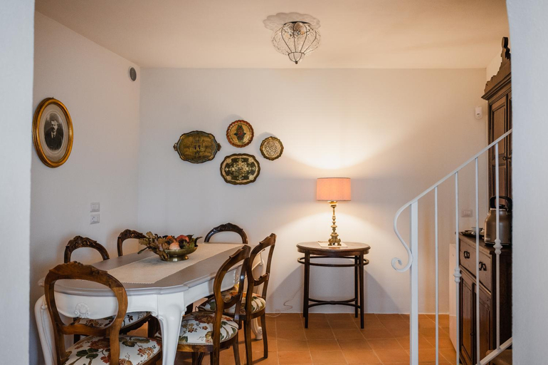 Dining Room 2