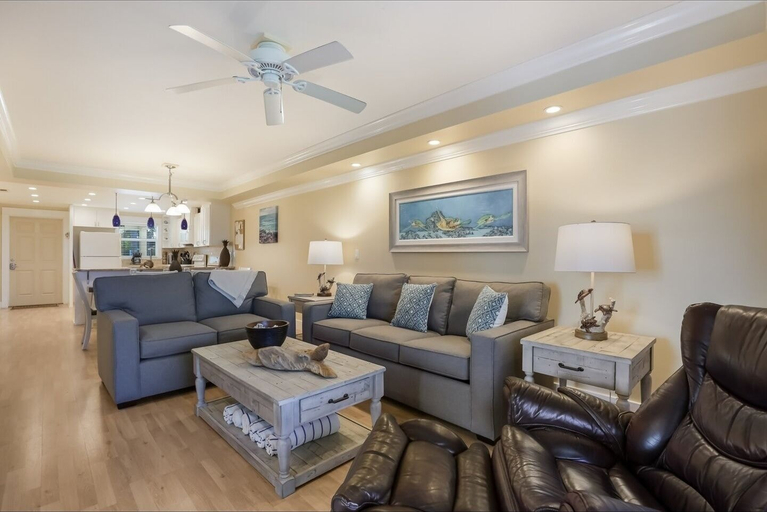 Others 5, 4200 Gulf Drive Unit 108 2 Bedroom Home by RedAwning, Manatee