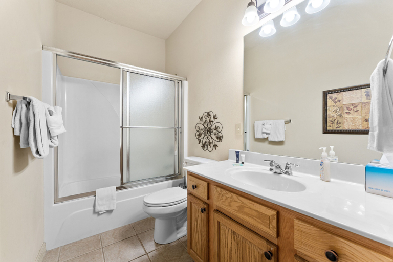 Bathroom 4, Puttin On The Green 3 Bedroom Villa by RedAwning, Stone