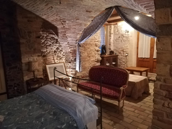 Others 5, Pantorano rooms, Ascoli Piceno