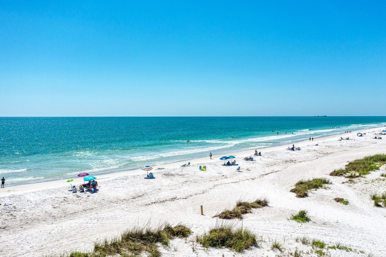 Others 4, Chasing Waves managed by Beach Retreats, Manatee