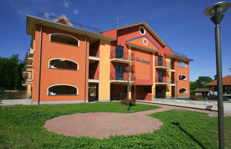 Casalbergo - Superior Lake Apartments by LVG Hotel Collection, Novara