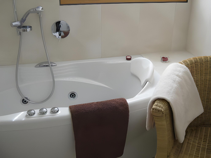 Bathroom 3, Hotel & Restaurant Dankl, Zell am See