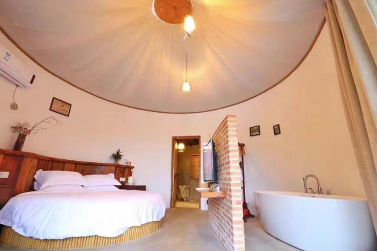 Bedroom 13