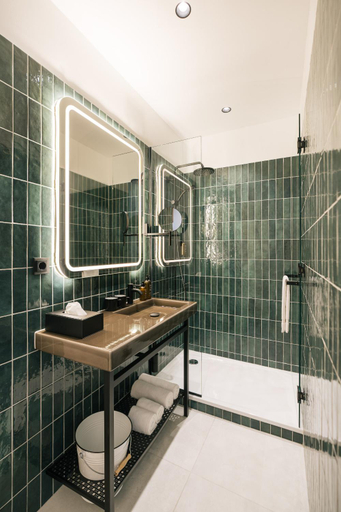 Bathroom 5, Bio-Hotel Schani Wienblick, Wien
