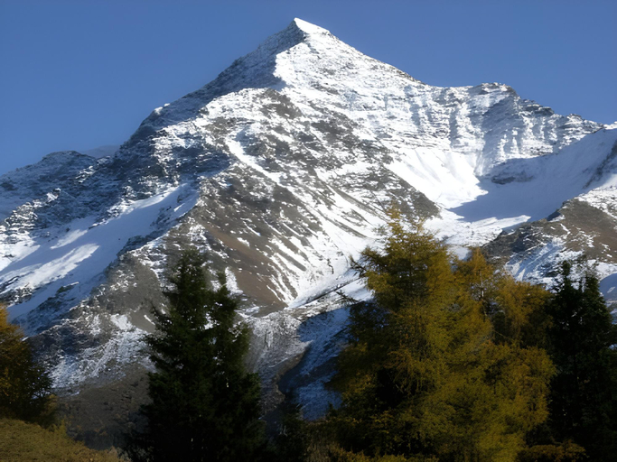 Others 4, Albergo Thurwieser, Sondrio