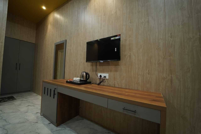 Others 4, Brij Hari Villa, Varanasi