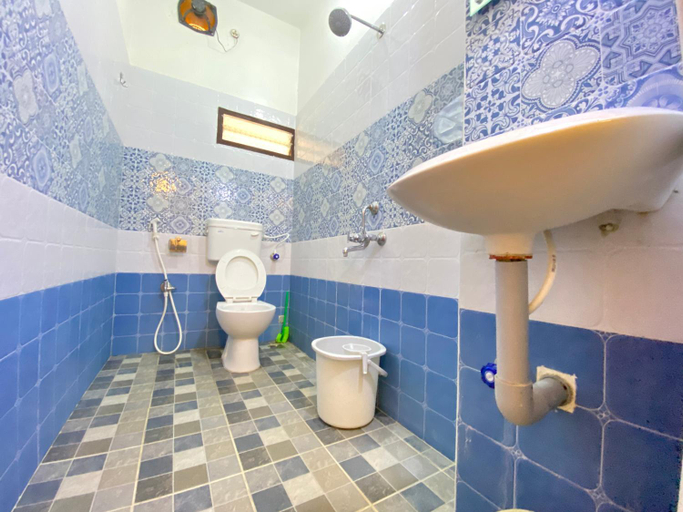 Bathroom 3