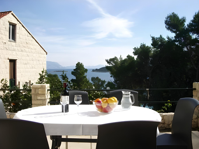 Food & Drinks 5, Eco Sunshine Apartments Lumbarda, Lumbarda