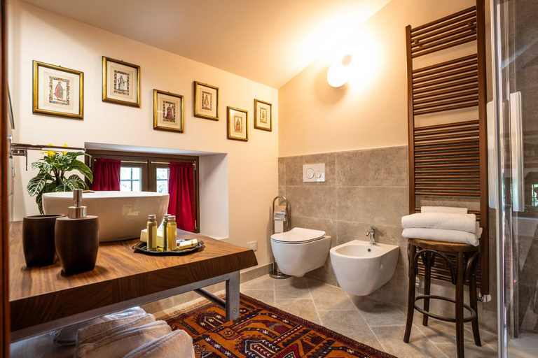 Bathroom 2, Villa Carrara Salvadori, Verona
