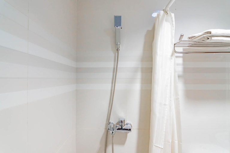 Bathroom 20