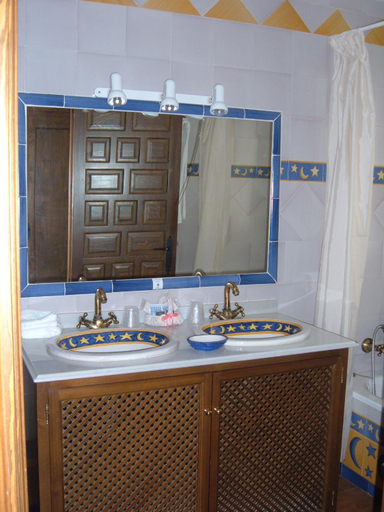 Bathroom 3, Hotel Rural Casares, Málaga