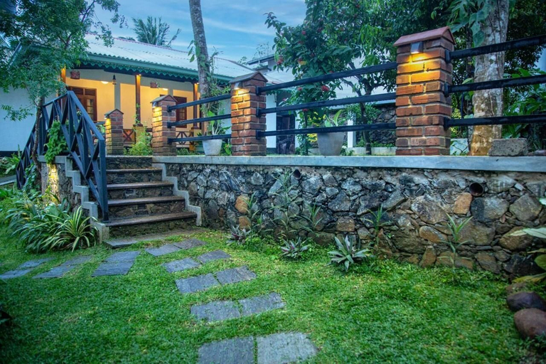 Exterior & Views 2, Sleeperwood Villa, Habaraduwa