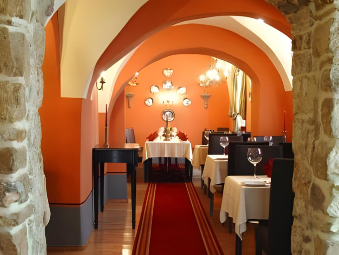 Food & Drinks 4, Braugasthaus, Burgenlandkreis