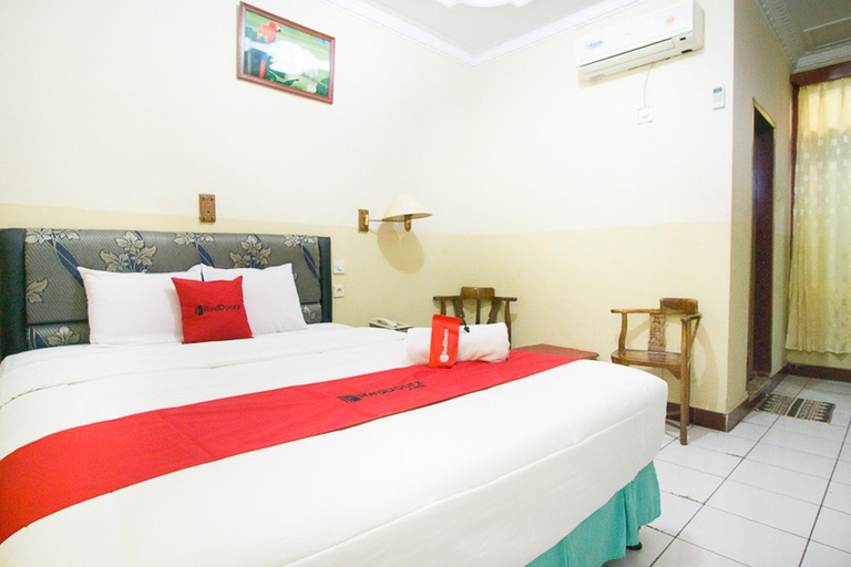 Bedroom 13