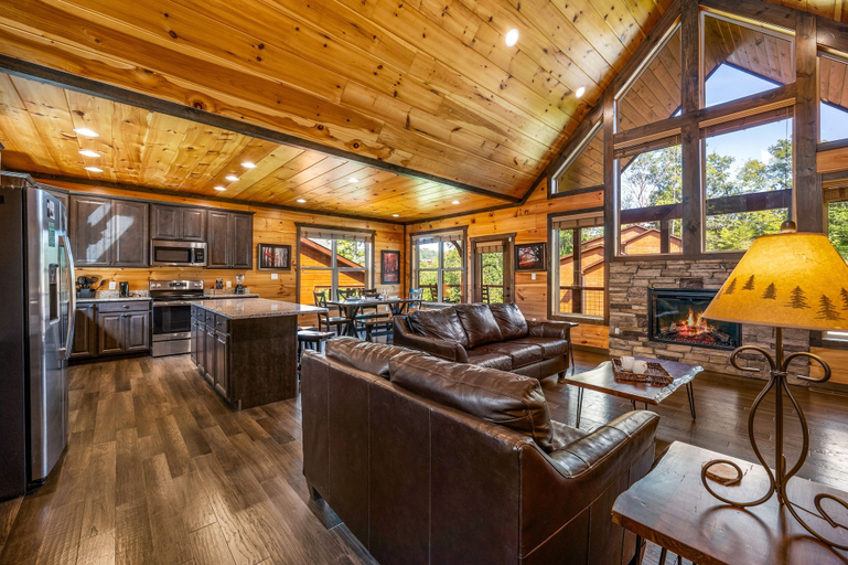 Food & Drinks 5, Mountain Skyy 3 Bedroom Cabin by RedAwning, Sevier