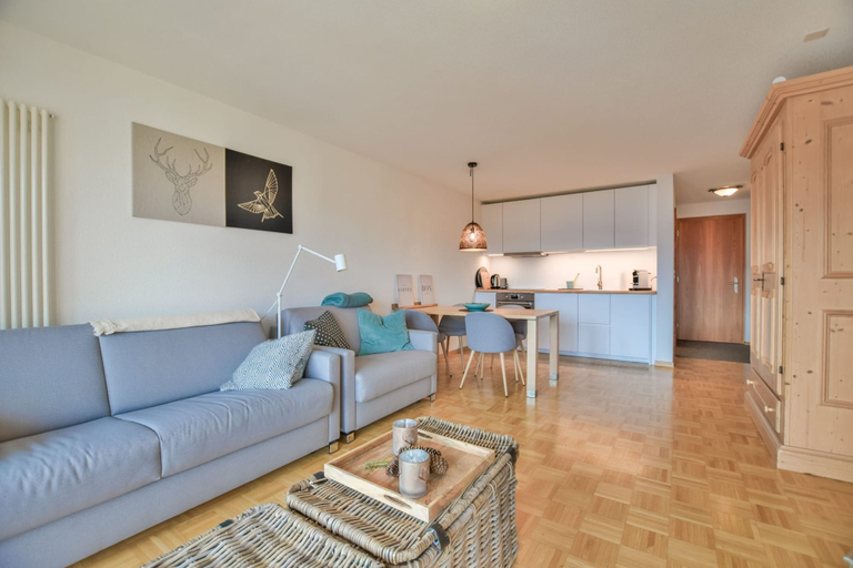 Others 5, Casa Arturo 412, Raron