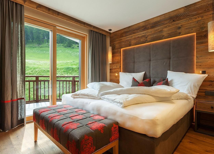 Bedroom 4, Panoramahotel Watles, Bolzano