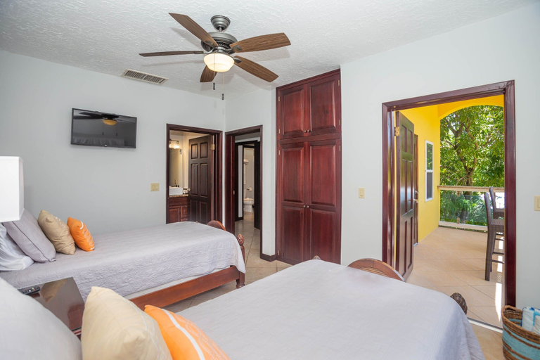 Bedroom 3, Villa Del Playa Penthouse #6, Roatán