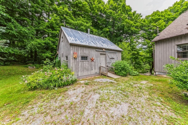 Exterior & Views 2, Bear Pass - Mountain View 4 Bedroom Home by RedAwning, Bennington