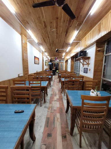 Food & Drinks 4, Hotel CM Palace - Pure Vegetarian, Mandi