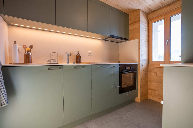 Others 4, Krone Apartment, Raron