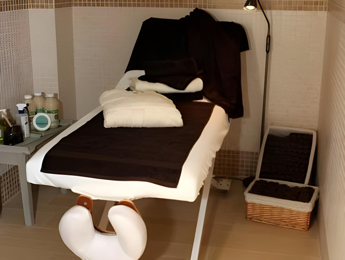 Others 3, B&B Bon-Bon 'nuit', Antwerpen