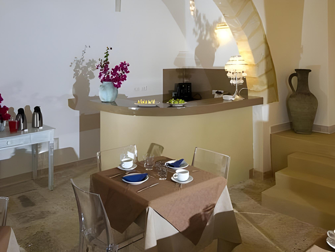 Food & Drinks 2, Tannur B&B, Trapani