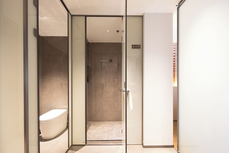 Bathroom 3, Liangzhi Huipin Hotel, Haikou