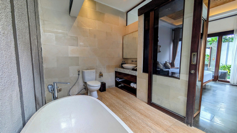 Bathroom 11