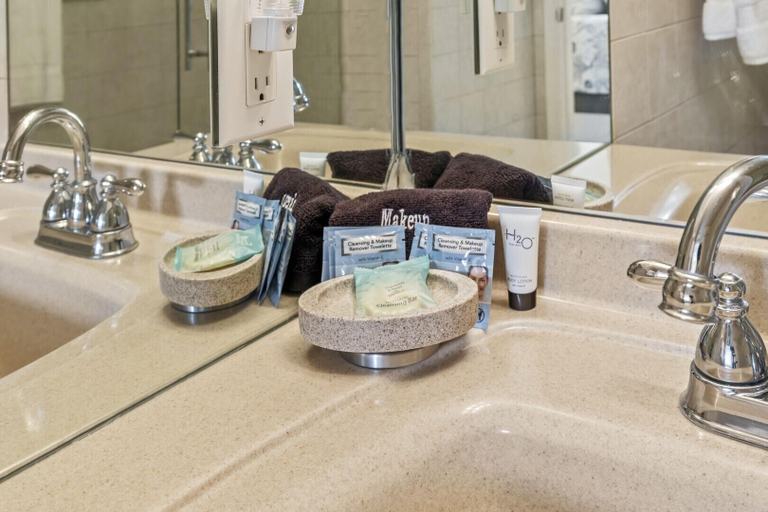 Bathroom 4, Just Beachy~ocean View~2nd Fl 2 Bedroom Condo by RedAwning, Saint Johns