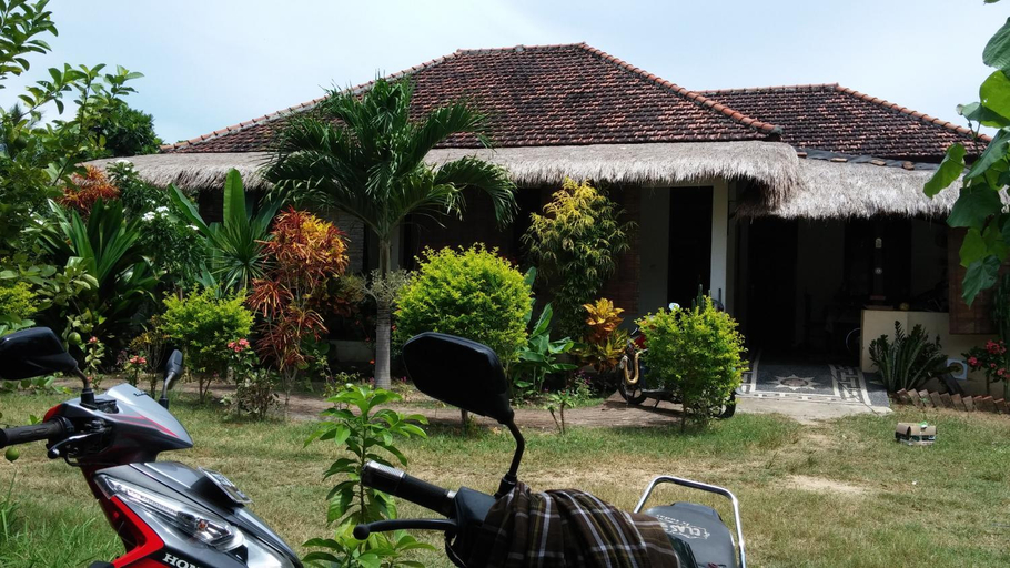 Exterior 7