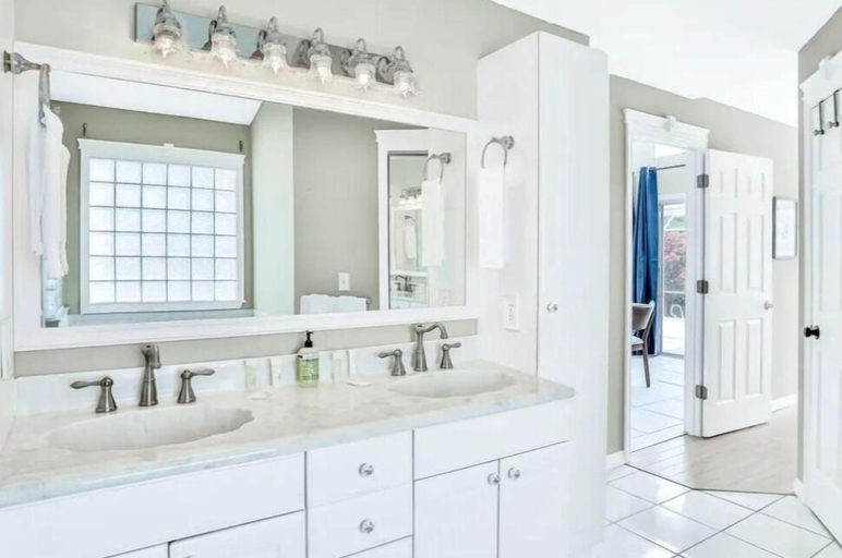 Bathroom, Peaceful Waterfront Pool Home 3 Bedroom Home by RedAwning, Flagler