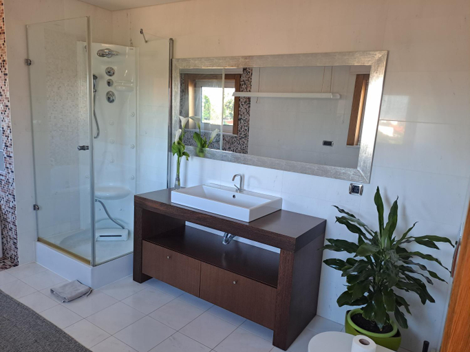 Bathroom 4, Quinta Salinas - Puro Prazer, Aveiro