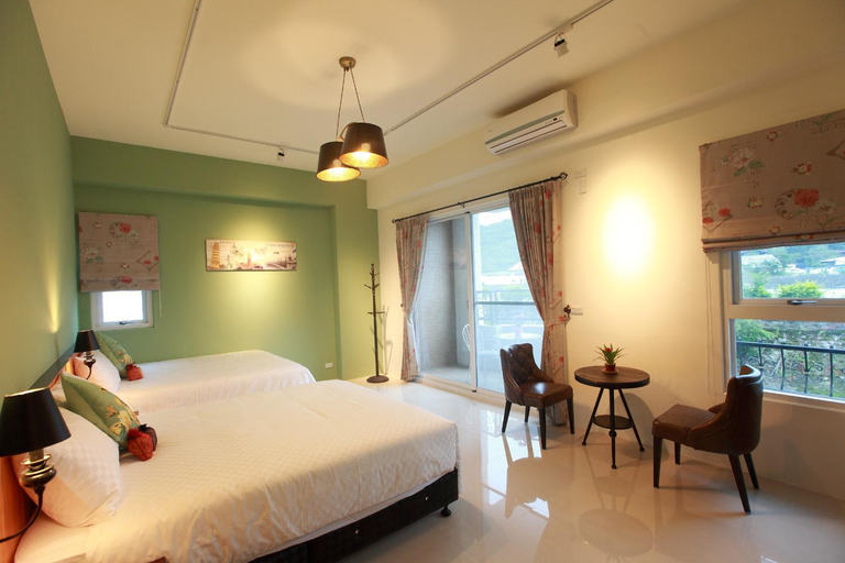 Bedroom 2, Leveeside House, Hualien