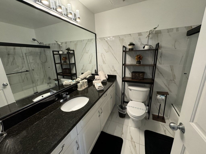 Bathroom 3, Villa Crayson 3 Bedroom Home, Osceola