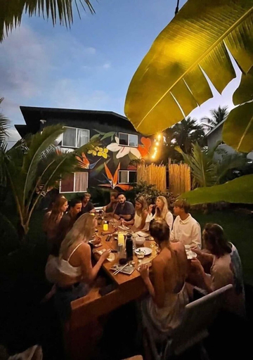 Akule Clubhouse: Bala One Bedroom Beach Retreat w/Sauna! 1 Condo by RedAwning, Honolulu